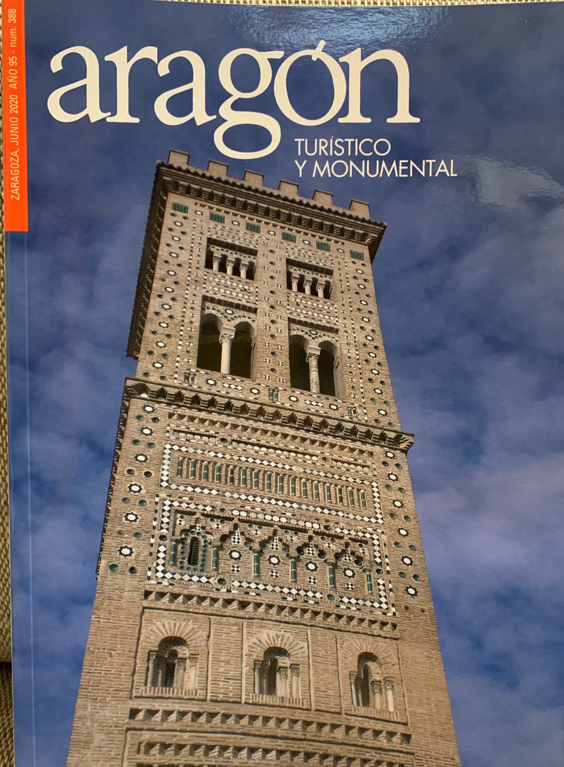 Portada del número 388 de la revista 'Aragón, Turístico y Monumental'