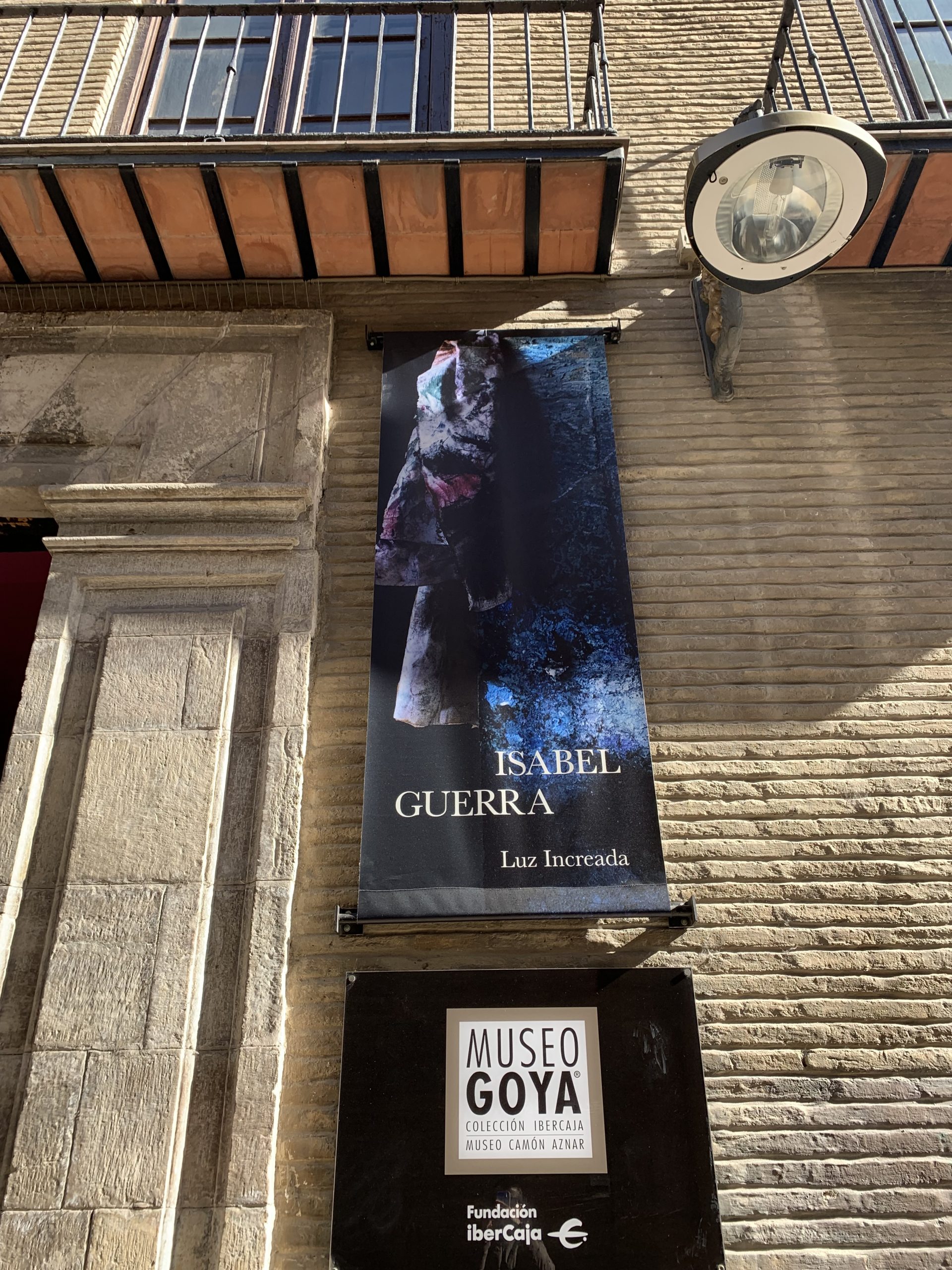 Cartel de la exposición de Isabel Guerra en el Museo Goya (foto de Alfonso Estrada)