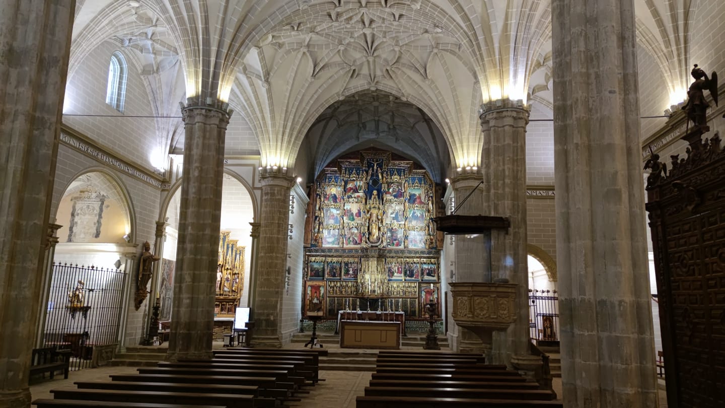 Interior de la Colegiata de Bolea