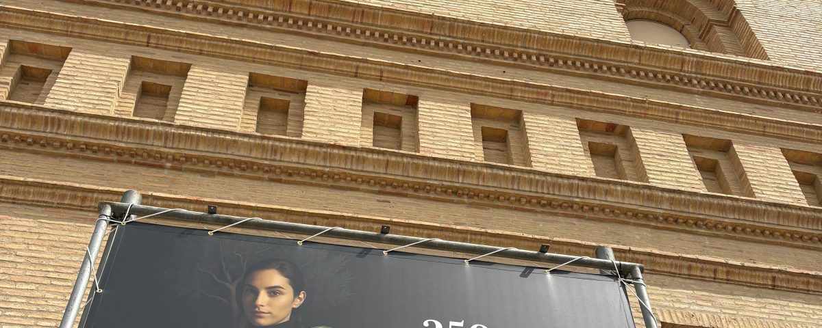 Cartel de la exposición '250 años de futuro. El legado que hizo grande a Aragón'